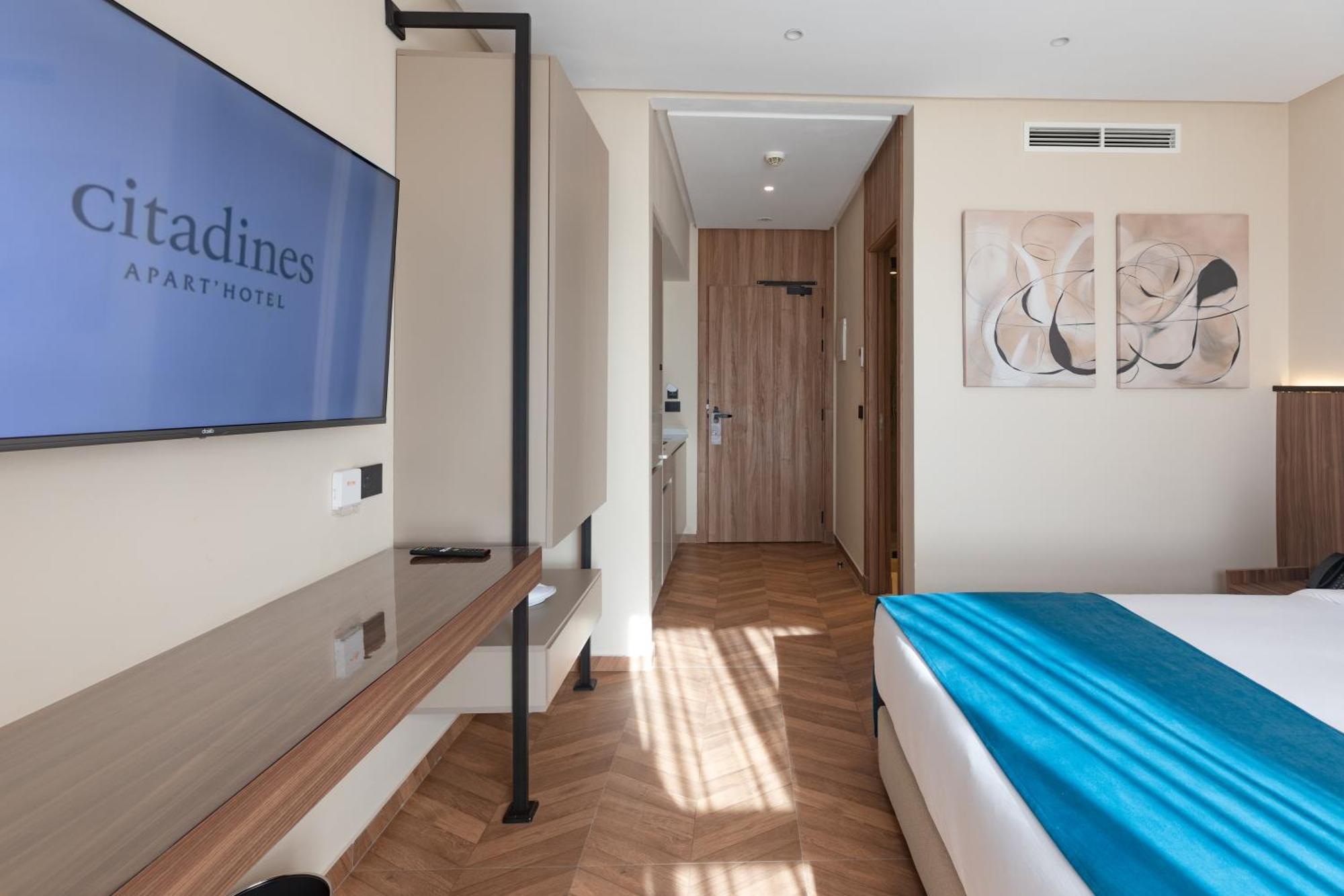 Aparthotel Citadines Almaz *