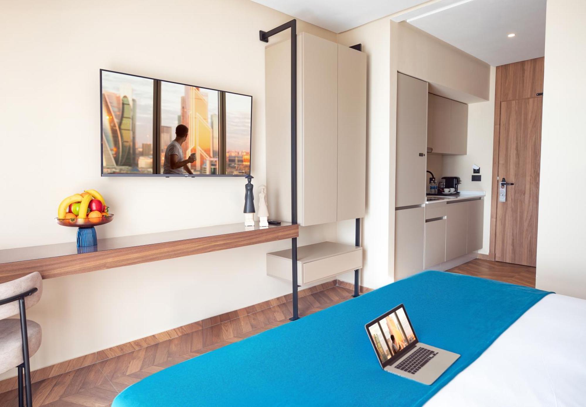 Aparthotel Citadines Almaz *